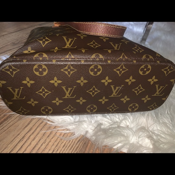 Louis Vuitton bag - Picture 2 of 5